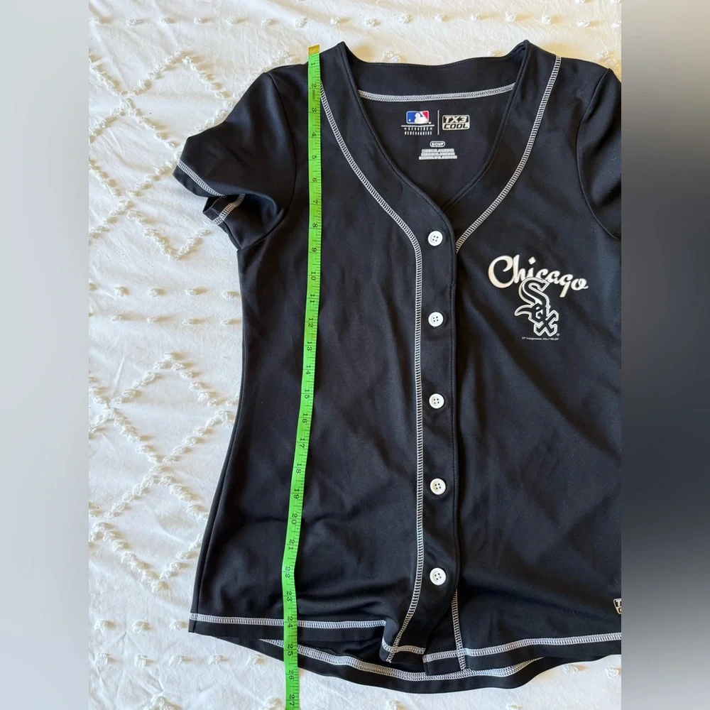 Chicago White Sox Black Button-Up Jersey - Picture 3 of 6